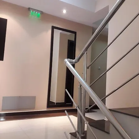 M&m Luxury * سكوبجي